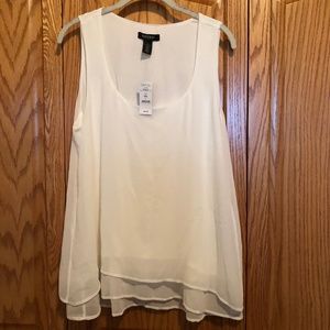 NWT WHITE HOUSE BALCK MARKET ECRU FLOWY TOP SZ L